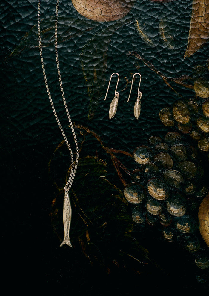 Alba Silver Cardamom Pod Earrings | Silver