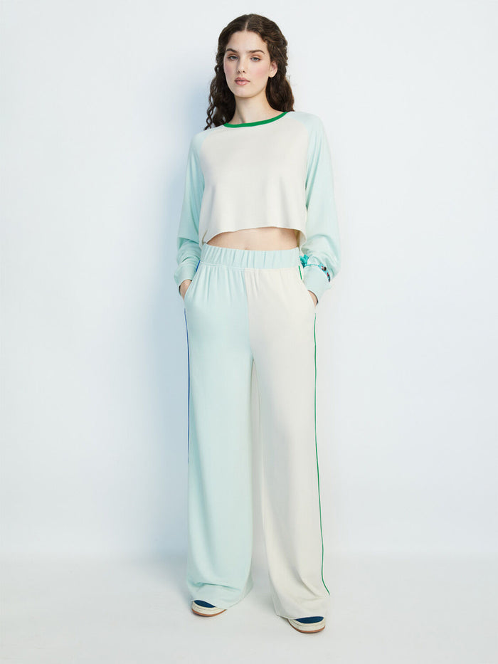 A+O X BIG FEELINGS KELSEY CROPPED CREWNECK - SERENE CREAM/SOOTHING BLUE