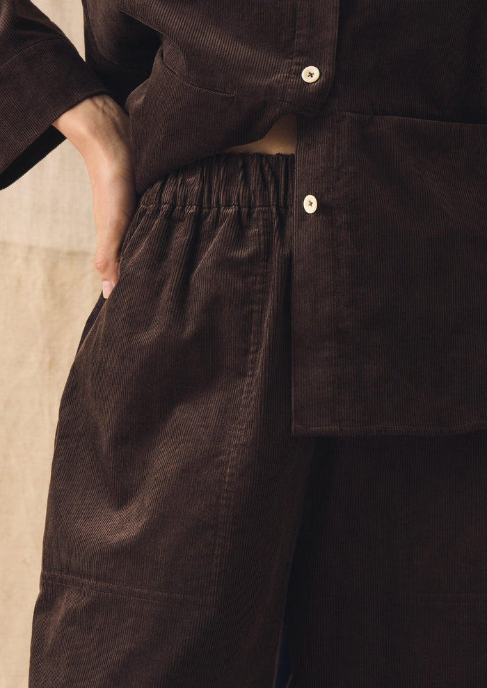Barrel Leg Cord Pants | Bitter Chocolate