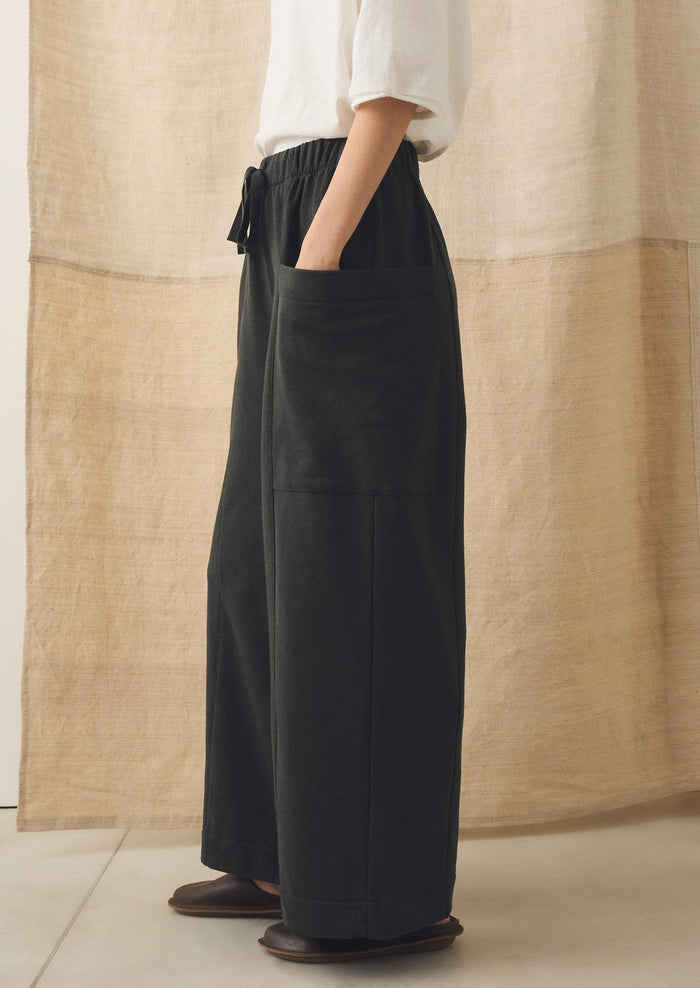 Cotton Hemp Loopback Jersey Pants | Dark Charcoal