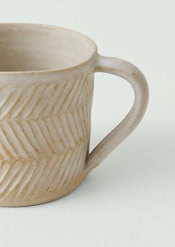 Elke Lucas Carved Mug | Cream