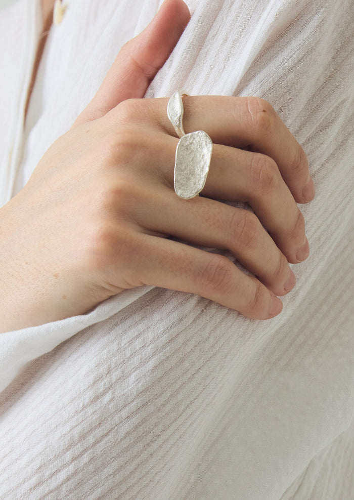 Emily Nixon Quoit Silver Ring | Silver