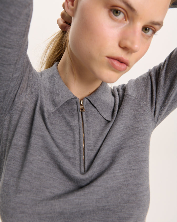 Extra Fine Merino Wool Cropped Quarter Zip Polo - Medium Heather Grey