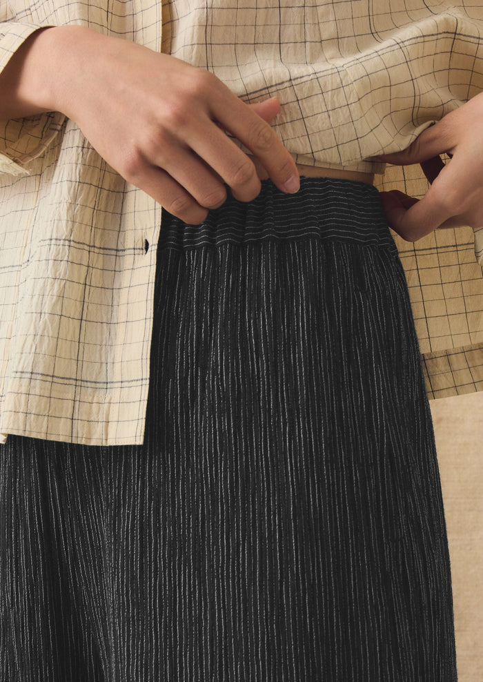 Fine Stripe Crinkle Cotton Barrel Leg Pants | Earth/Ecru