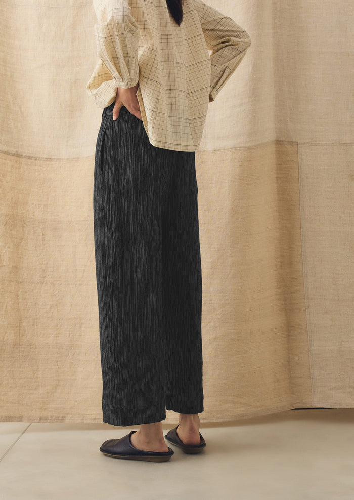 Fine Stripe Crinkle Cotton Barrel Leg Pants | Earth/Ecru