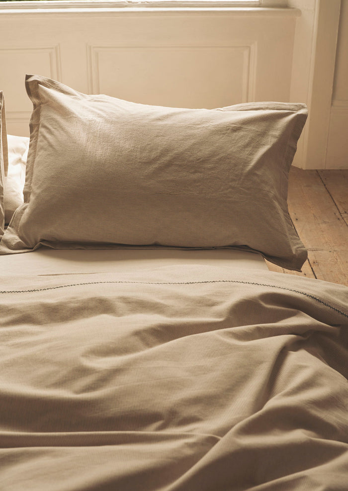 Fine Stripe Organic Cotton Oxford Pillowcase Set | Ecru/Smoke Blue