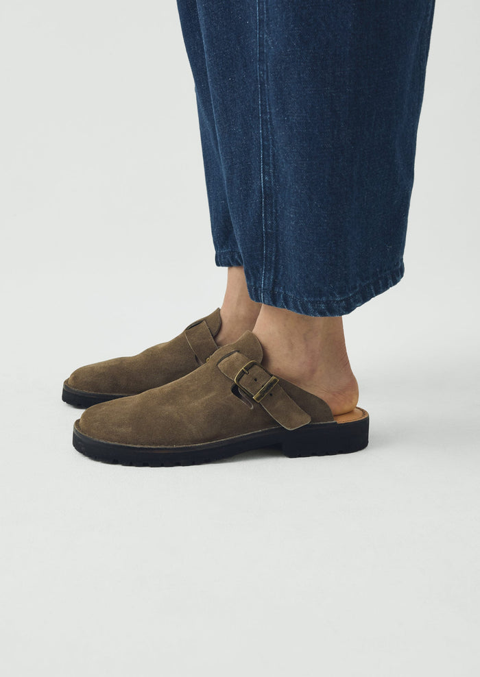 Fracap Suede Buckle Mules | Taupe