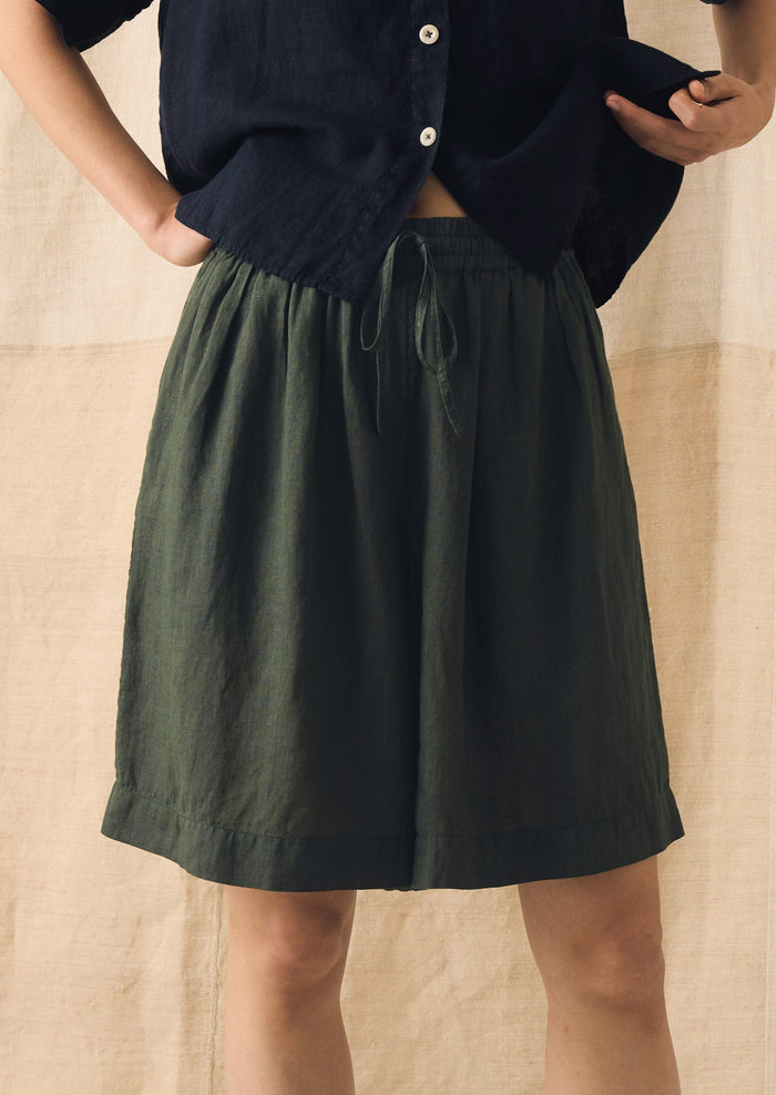 Garment Dyed Lightweight Linen Shorts | Dark Olive