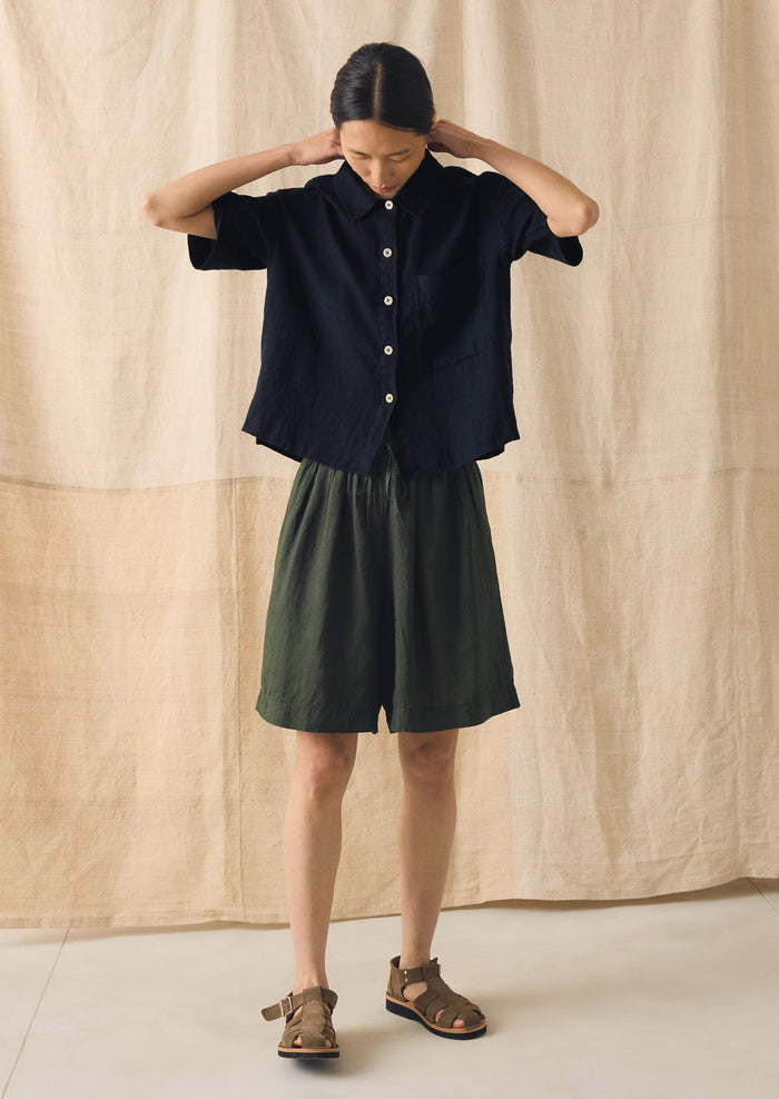 Garment Dyed Lightweight Linen Shorts | Dark Olive