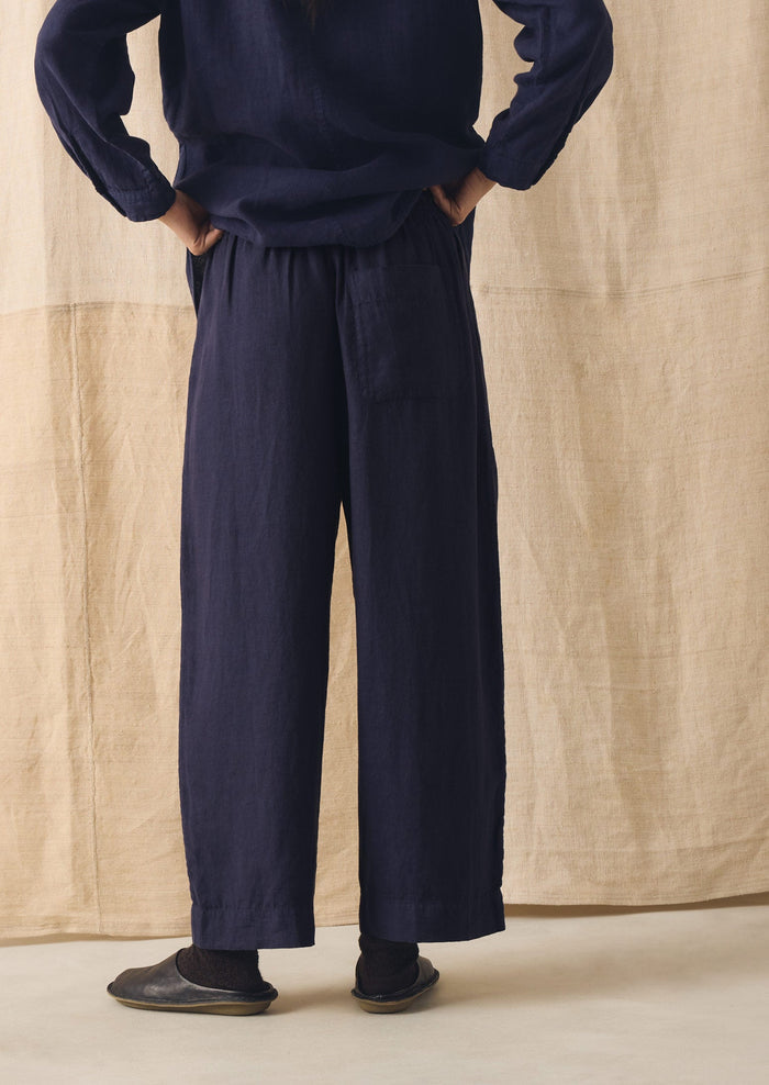 Garment Dyed Linen Barrel Leg Pants | Blueberry