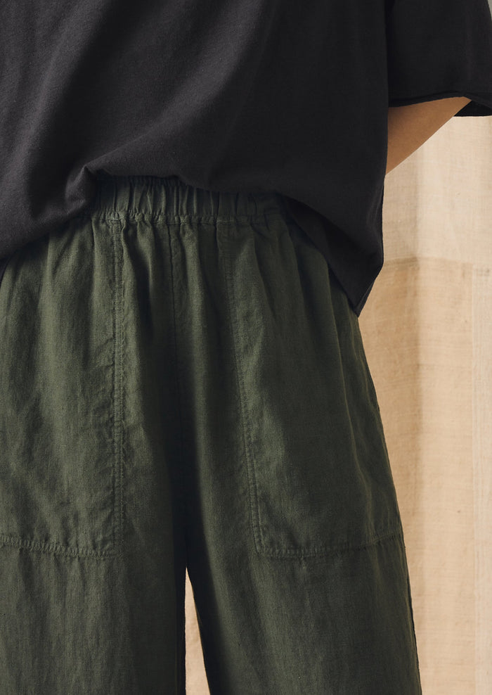 Garment Dyed Linen Barrel Leg Pants | Dark Olive
