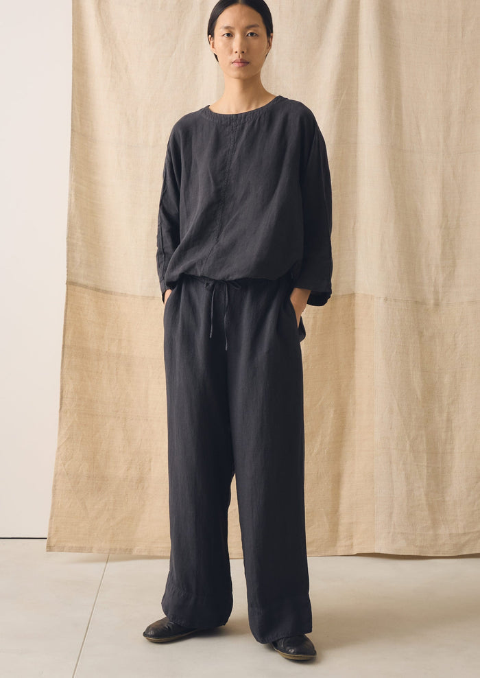Garment Dyed Linen Wide Leg Pants | Black Pepper
