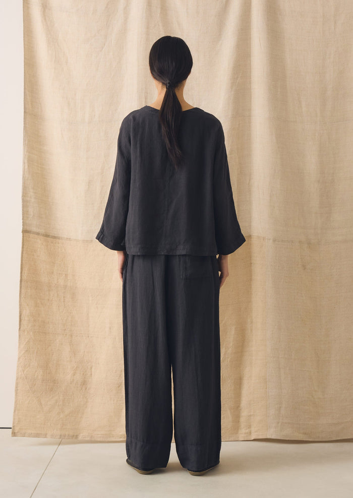 Garment Dyed Linen Wide Leg Pants | Black Pepper