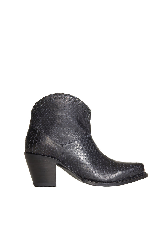 KAIRA EMBOSS CUT PYTHON - BLACK