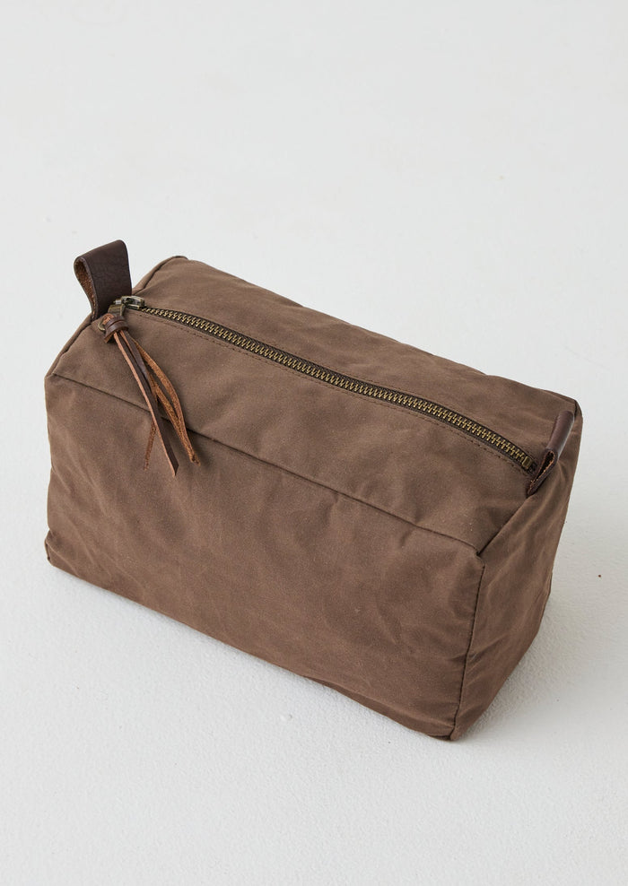 Kate Sheridan Bracken Waxed Cotton Wash Bag | Bracken