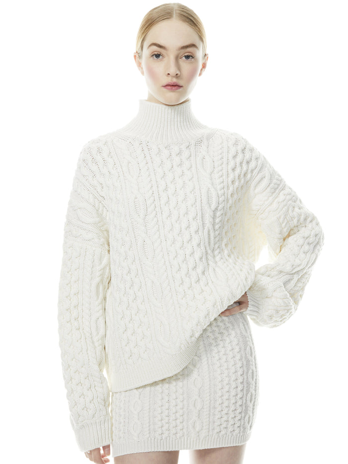 KENNY OVERSIZED TURTLENECK PULLOVER - SOFT WHITE
