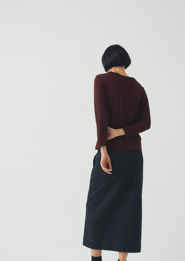 Lia Cotton Boat Neck Tee | Beetroot