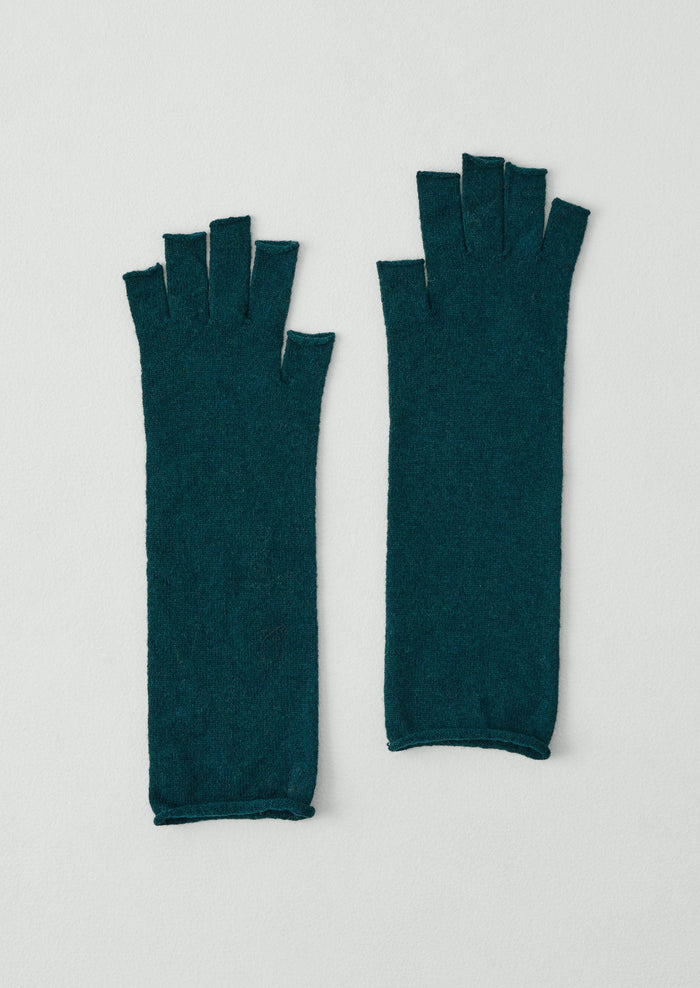 Nishiguchi Kutsushita Merino Tipless Gloves | Bottle Green