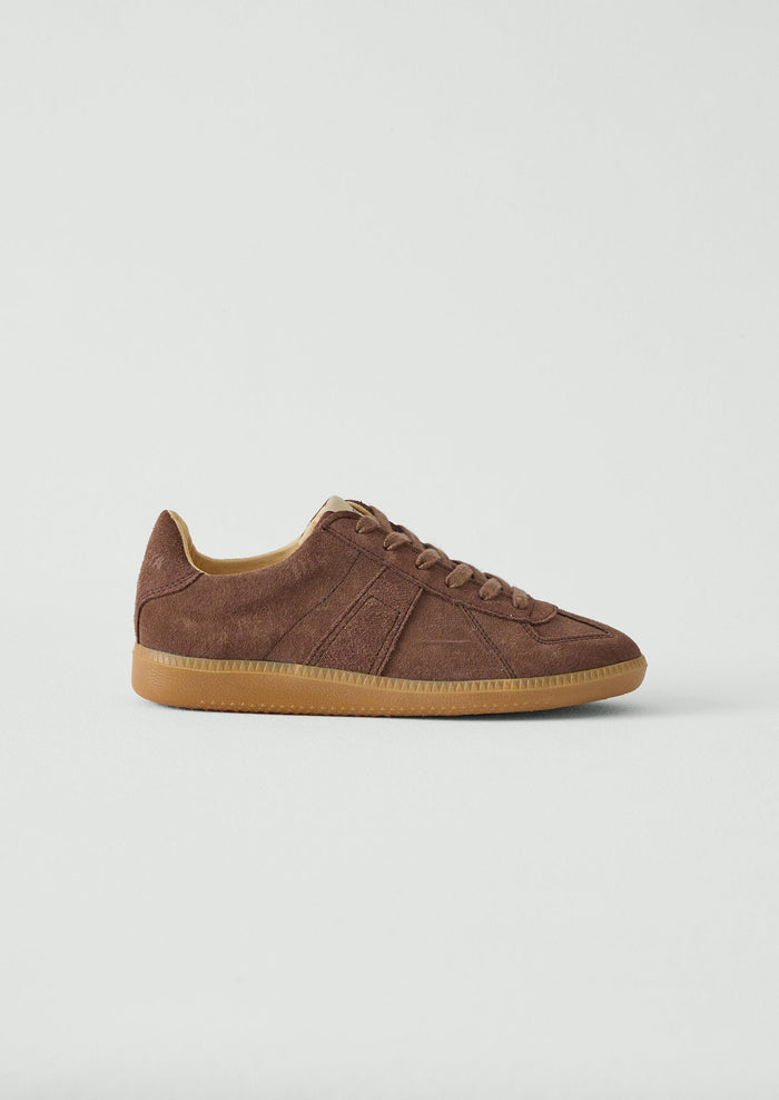 Novesta Gat Suede Sneakers | Brown