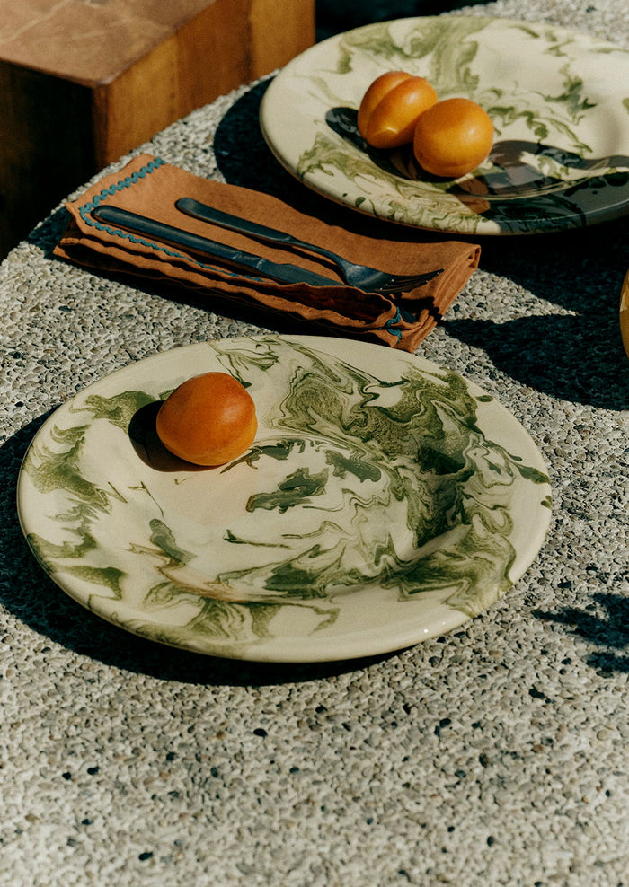 Poterie Barbotine Marbled Plate | Cream/Bottle Green