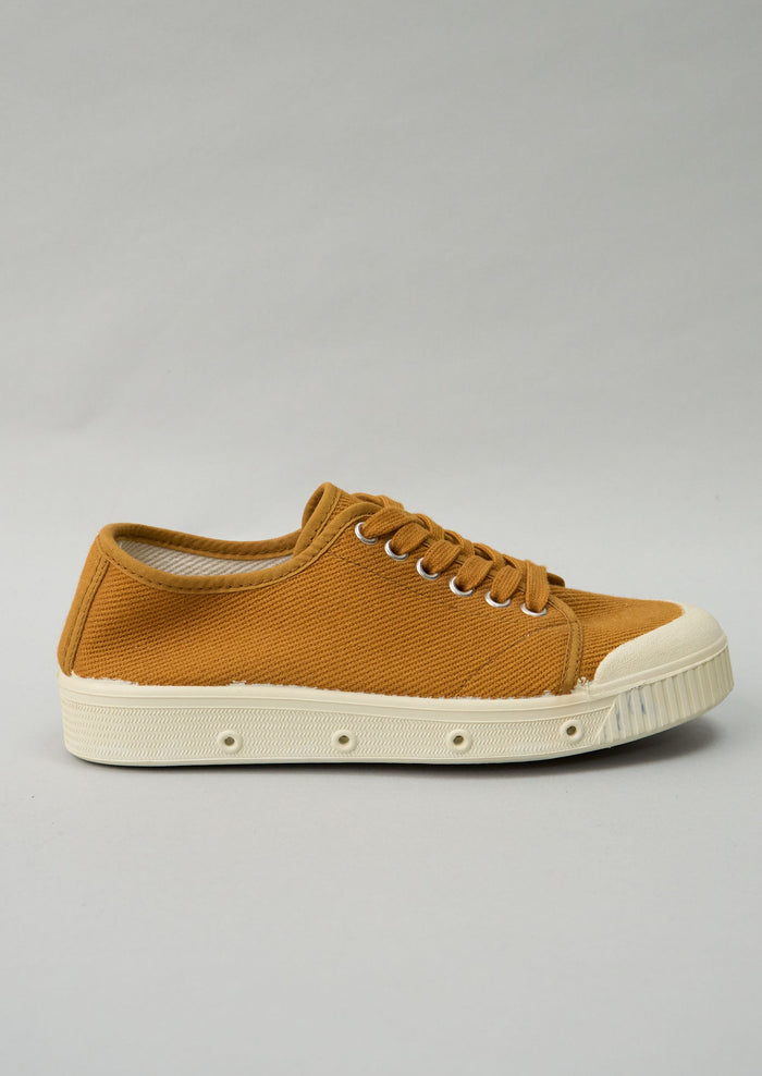 Reworn Spring Court Plimsolls Size 36 (479) | Spice