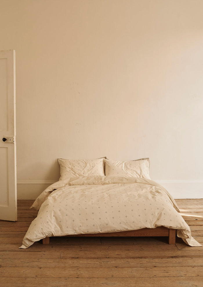 Rowan Print Housewife Pillowcase Set | Ecru/Soft Blue