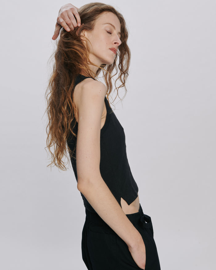 Slub Jersey Cropped Sleeveless Schoolboy Tee - Black