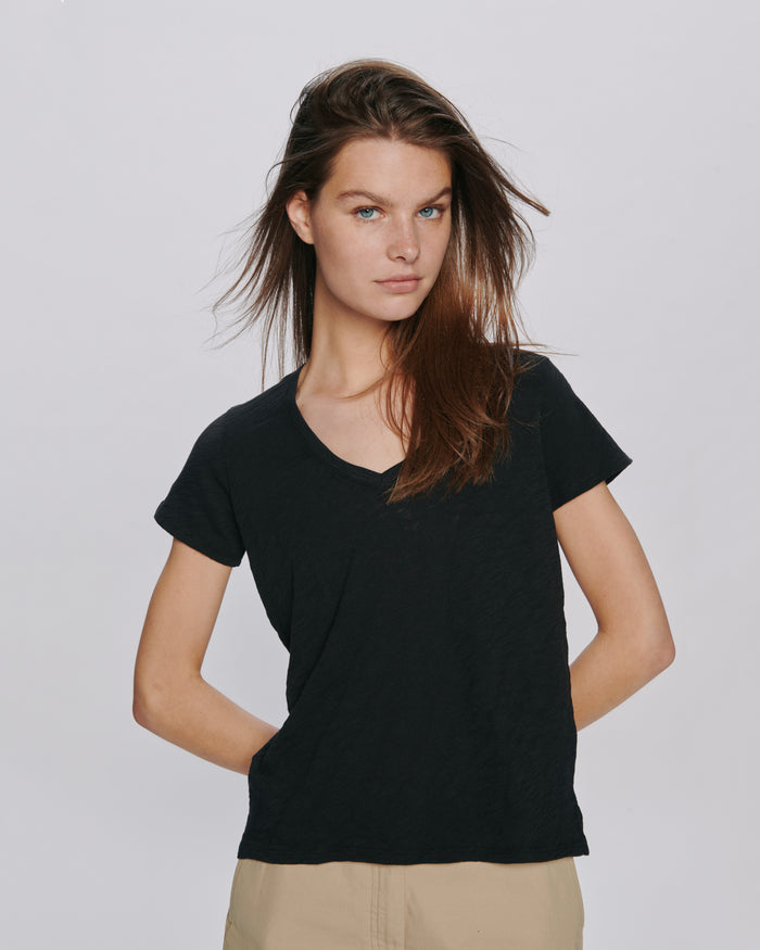 Slub Jersey Schoolboy V-Neck Tee - Black