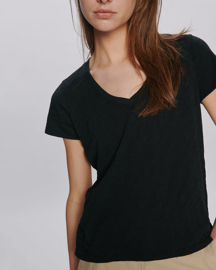 Slub Jersey Schoolboy V-Neck Tee - Black