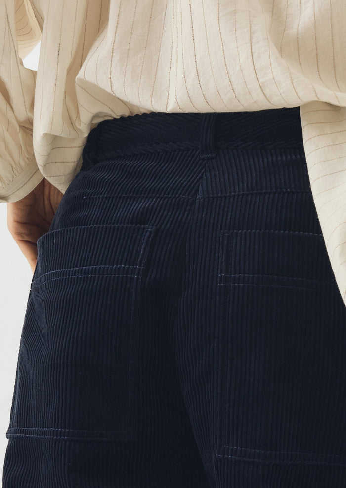 Twisted Seam Cord Pants | Dark Navy