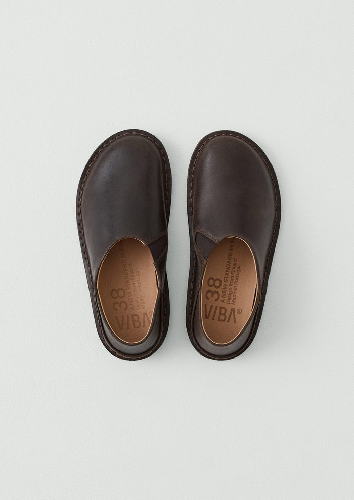 Vibae Zuma Waxed Suede Shoes | Dark Brown