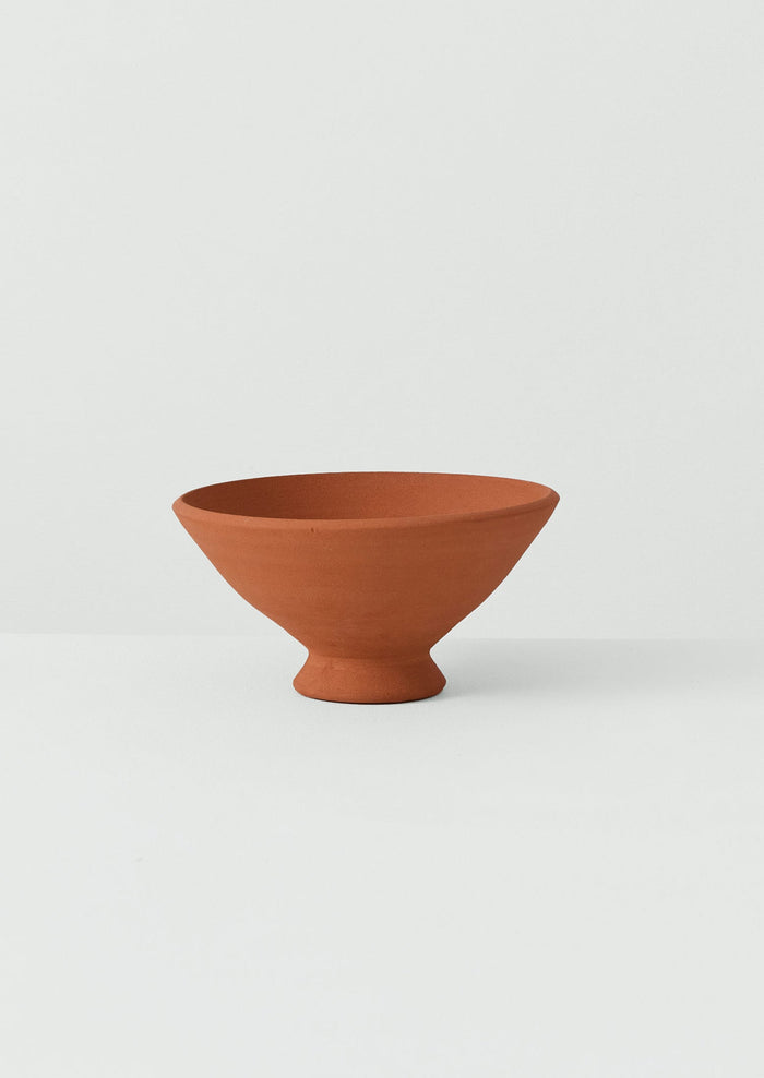 Willow Pottery Footed Terracotta Planter | Terracotta